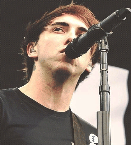 Alex Gaskarth Biography Height & Girlfriend