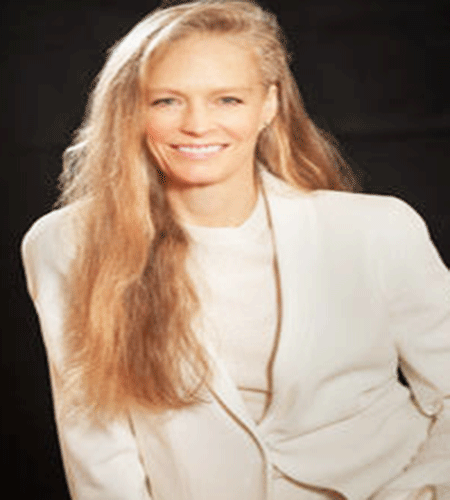 Suzy Amis Biography Height & Husband