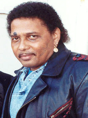 Aaron Neville Bio Height & Wife