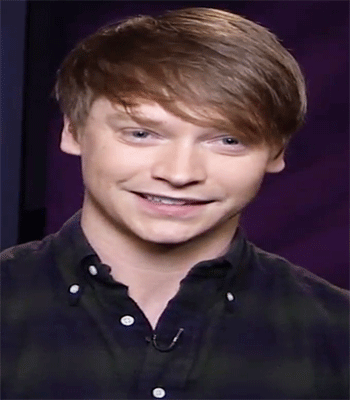 Calum Worthy 