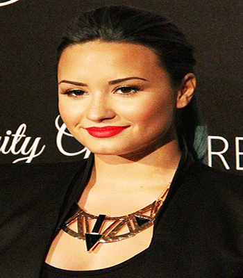 Demi Lovato Height Wiki Boyfriend & Net Worth