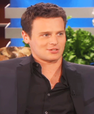 Jonathan Groff