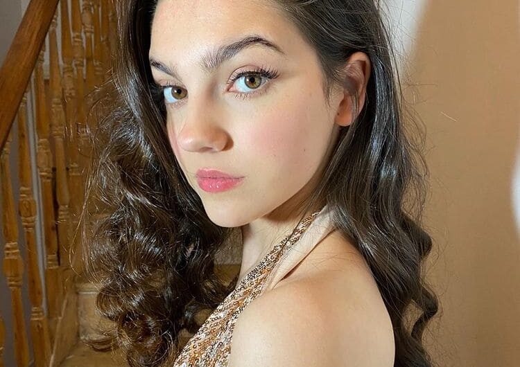 Emily Carey Bio, Height, Age, Birthday, Boyfriend, Wiki, Parents & Net Worth