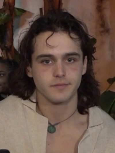 Charlie Gillespie Bio, Height, Age, Girlfriend, Wiki & Net Worth